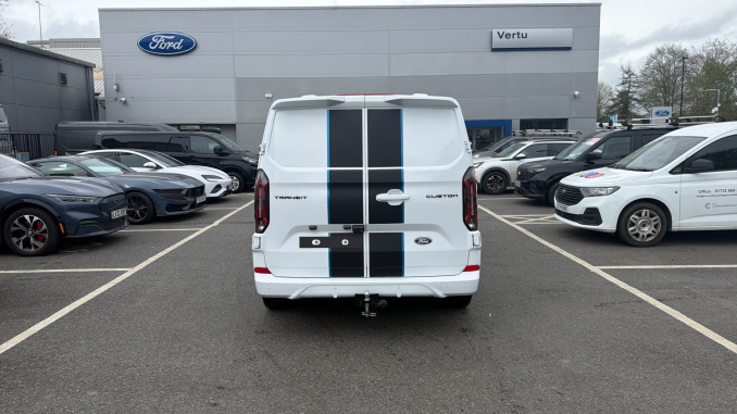 Ford Transit Custom 320 L1 Diesel Fwd 2.0 EcoBlue 170ps H1 Double Cab Van Sport Auto - Image 11